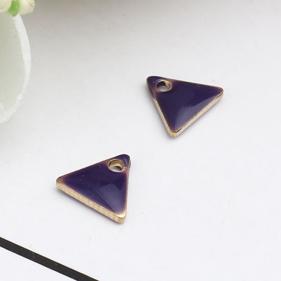 Image de Breloques Sequins Emaillés Double Face en Laiton Triangle Doré Prune 8mm x 7mm, 10 Pcs