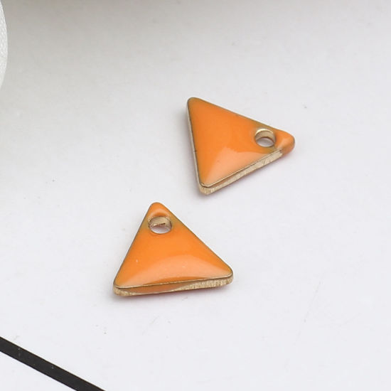 Image de Breloques Sequins Emaillés Double Face en Laiton Triangle Doré Orange 8mm x 7mm, 10 Pcs