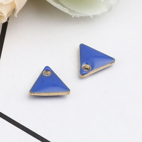 Image de Breloques Sequins Emaillés Double Face en Laiton Triangle Doré Saphir 8mm x 7mm, 10 Pcs