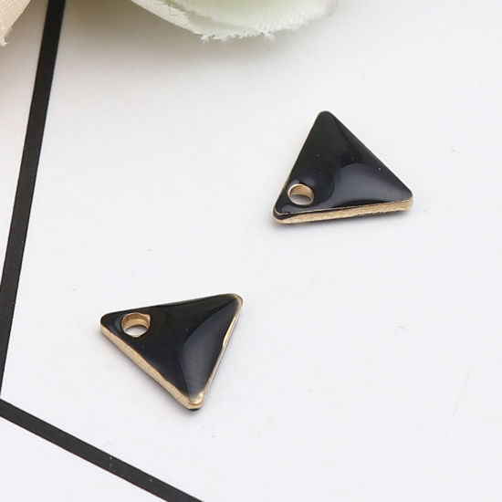 Image de Breloques Sequins Emaillés Double Face en Laiton Triangle Doré Noir 8mm x 7mm, 10 Pcs