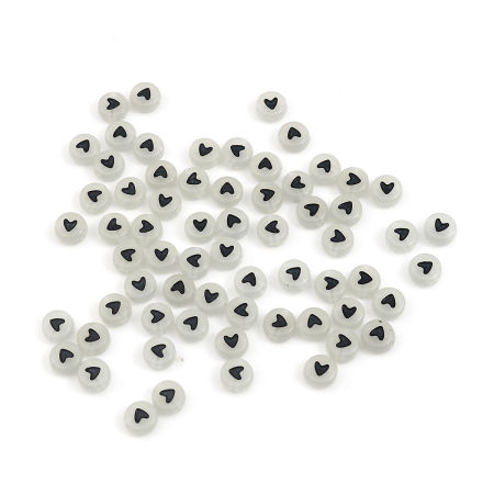 Bild von Acryl Perlen Flachrund Schwarz Herz ca. 7mm D., Loch:ca. 1.4mm, 500 Stück