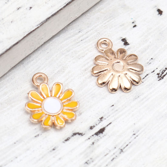 Imagen de Zamak Colgantes Charms Flor de la margarita Chapado en Oro Blanco & Amarillo Esmalte 15mm x 11mm, 20 Unidades