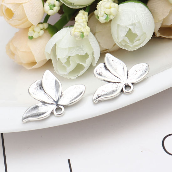 Image de Boucles d'Oreilles Puces en Alliage de Zinc Fleur Argent Vieilli avec Boucle 27mm x 20mm, Epaisseur de Fil: (21 gauge), 2 Paires