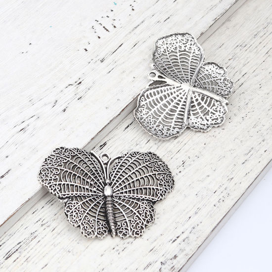 Immagine di Zinc Based Alloy Insect Pendants Butterfly Animal Antique Silver Color 68mm x 47mm, 2 PCs