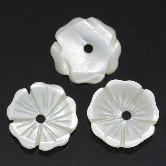 Image de Perles en Coquilles Forme Fleur Blanc 10mm x 10mm, Tailles de Trous: 1mm, 5 Pièces