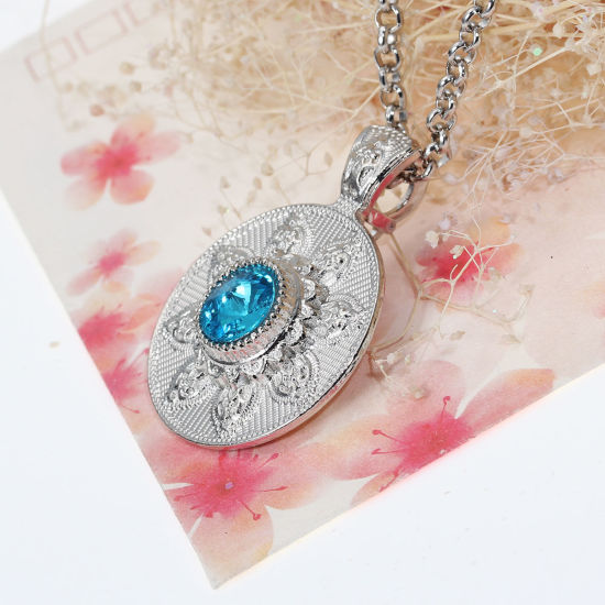 Picture of Jewelry Necklace Round Silver Tone Blue Rhinestone Faceted Flower Carved 65cm(25 5/8") long, 1 Piece