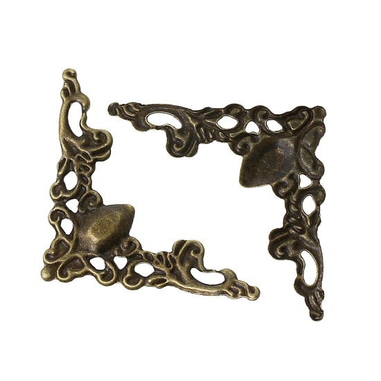 Image de Cabochons d'Embellissement Estampe en Filigrane Creux en Alliage de Fer Triangle Fleurs Gravé Bronze Antique 22mm x 22mm, 100 Pcs