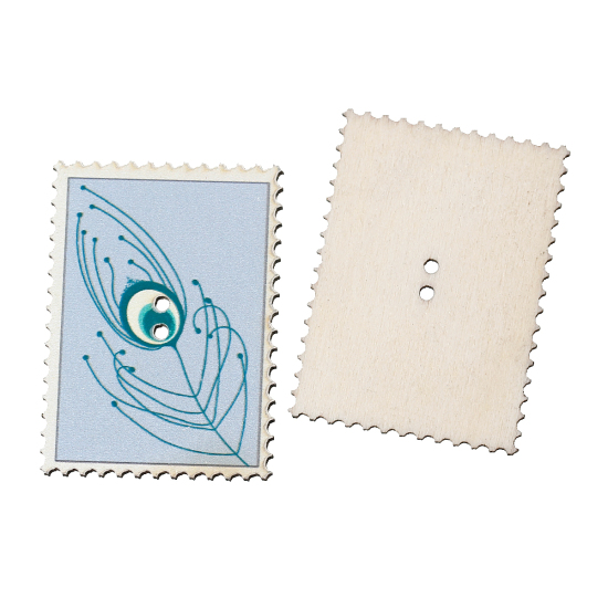 Immagine di Legno Bottone da Cucire ScrapbookBottone Francobollo Blu Chiaro Due Fori Piuma Disegno 40mm x 29mm, 20 Pz