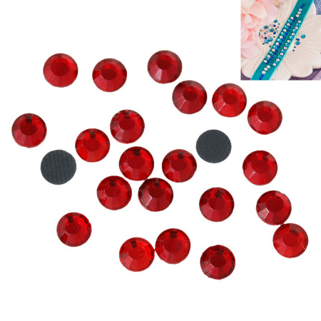 1000 Stück Strass Hotfix Rund Rot Facettiert 2mm D.