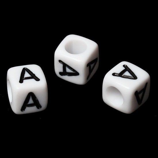 Immagine di Acrilato Separatori Perline Quadrato Cubo Bianco & Nero Lettera "A" Disegno Circa 6mm x 6mm, Foro: Circa 3.5mm, 500 Pz