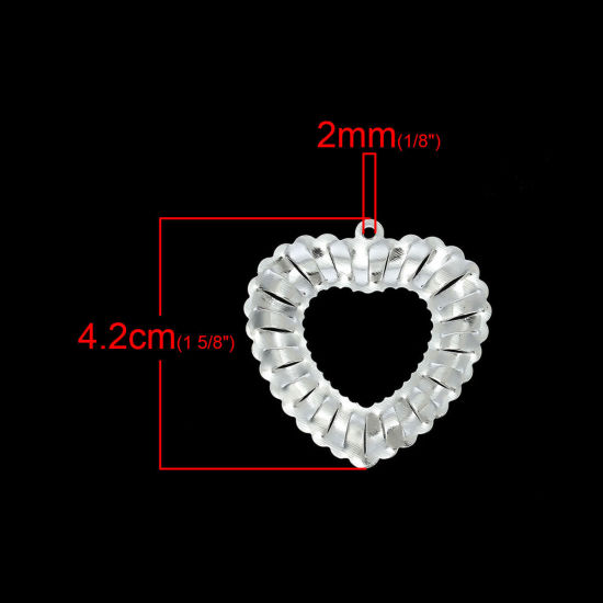 Imagen de Colgantes Aleación de Corazón , Argentado Raya Patrón Hueco 42mmx 40mm, 20 Unidades