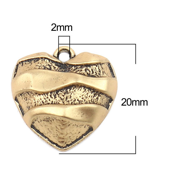 Bild von Zinklegierung Valentinstag Charms Herz Antik Golden Geschnitzte Muster 20mm x 20mm, 10 Stück