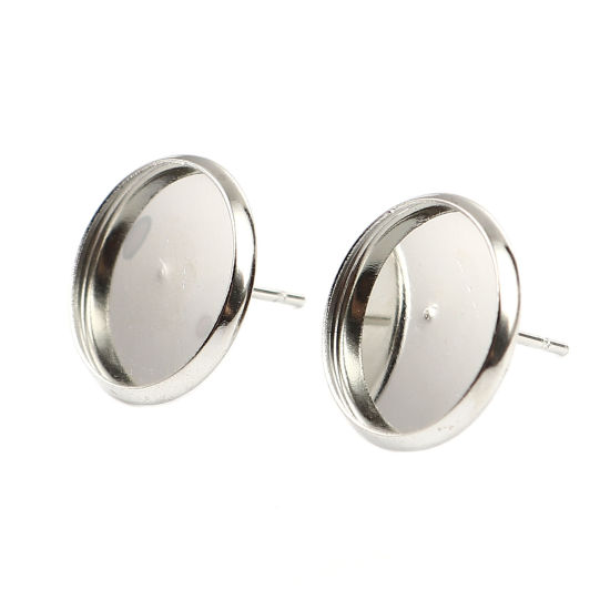 Iron Based Alloy Cabochon Settings Ear Post Stud Earrings Findings Round Silver Tone (Fit 14mm Dia.) 16mm Dia., Post/ Wire Size: (21 gauge), 30 PCs の画像