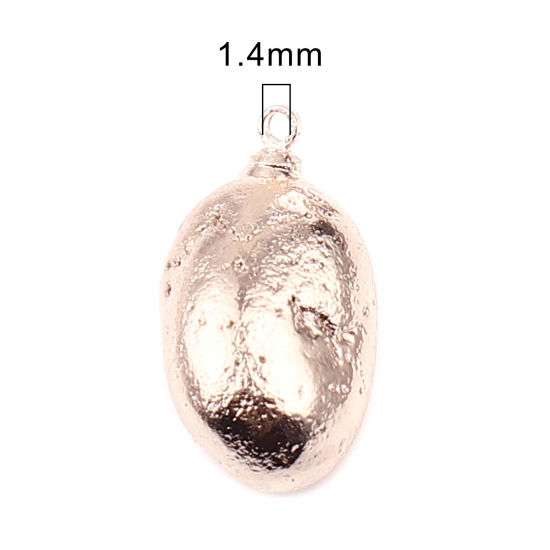 Bild von 3 Stück Stein- und Messing-Charms, hellgoldfarben, unregelmäßige Beschichtung, 28 x 18 mm – 19 x 11 mm