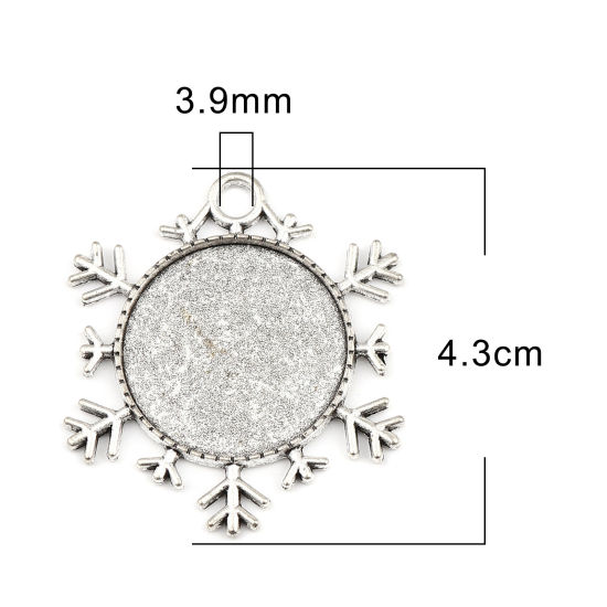 Bild von Zinklegierung Wetter Kollektion Cabochon Anhänger Antiksilber Schneeflocke (für 25mm ) 43mm x 38mm, 10 Stück