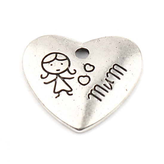 Immagine di Lega di Zinco Gioielli di Famiglia Charms Cuore Argento Antico Ragazza Lettere " MUM " 20mm x 18mm , 20 Pz