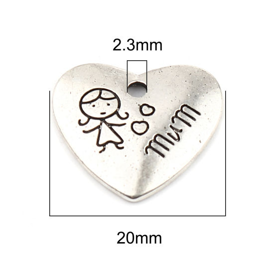 Immagine di Lega di Zinco Gioielli di Famiglia Charms Cuore Argento Antico Ragazza Lettere " MUM " 20mm x 18mm , 20 Pz