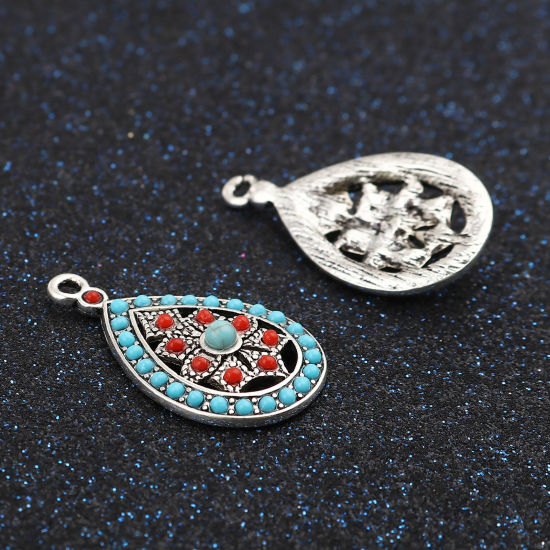 Bild von Zinklegierung Böhmischer Stil Charms Tropfen Antiksilber Rot Saphir Strass 29mm x 17mm, 5 Stück