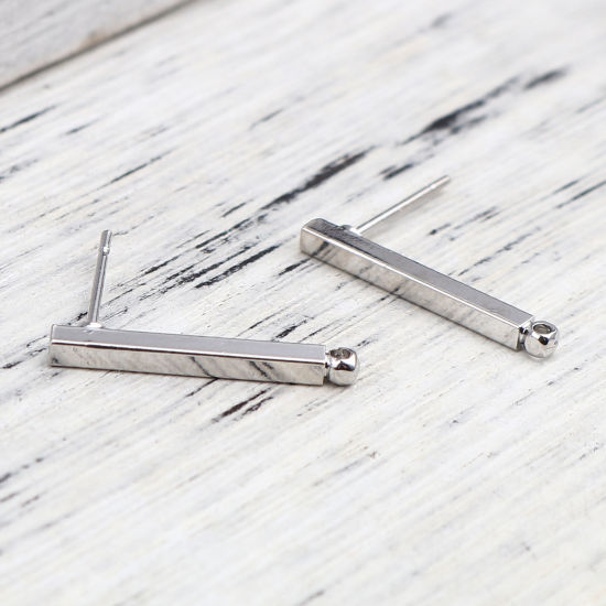 Image de Boucles d'Oreilles Puces en Alliage de Zinc Rectangle Argent Mat avec Boucle (Cabochon Rapportable 4mm Dia) 20mm x 2mm, Epaisseur de Fil: (21 gauge), 3 Paires