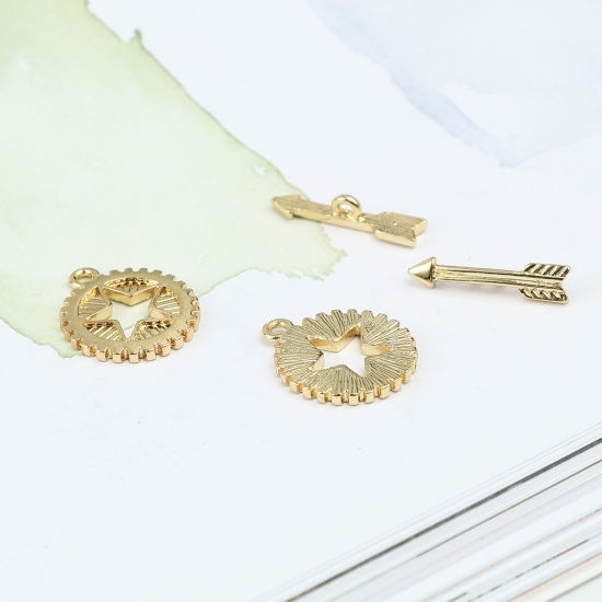 Picture of Zinc Based Alloy Toggle Clasps Arrow Gold Plated Pentagram Star 21mm x 19mm 21mm x 5mm, 5 Sets