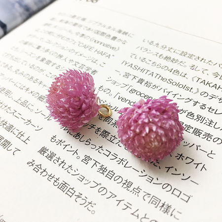 Bild von Zinklegierung Handgemachte Harz Schmuck Echte Blume Anhänger Vergoldet Rosa 3cm - 0.8cm, 2 Stück