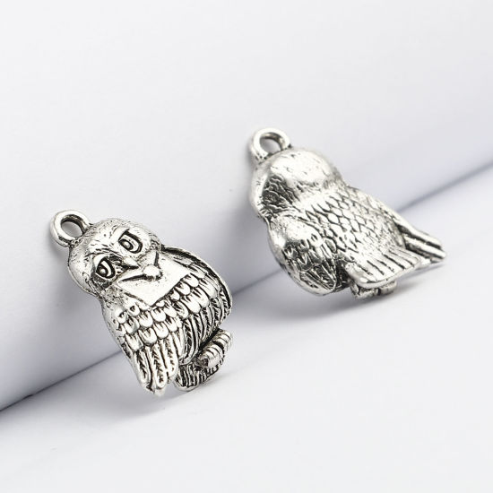 Immagine di Lega di Zinco Charms Gufo Argento Antico 23mm x 17mm , 10 Pz