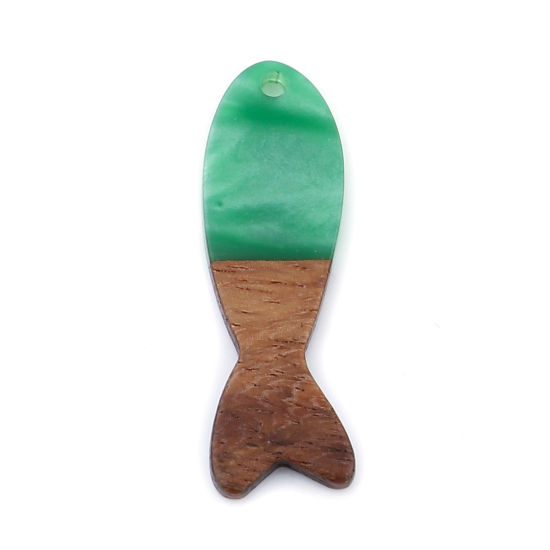 Immagine di Legno & Resina Charm Resina Effetto Legno Ciondoli Pesce Verde 3.7cm x 1.2cm, 3 Pz
