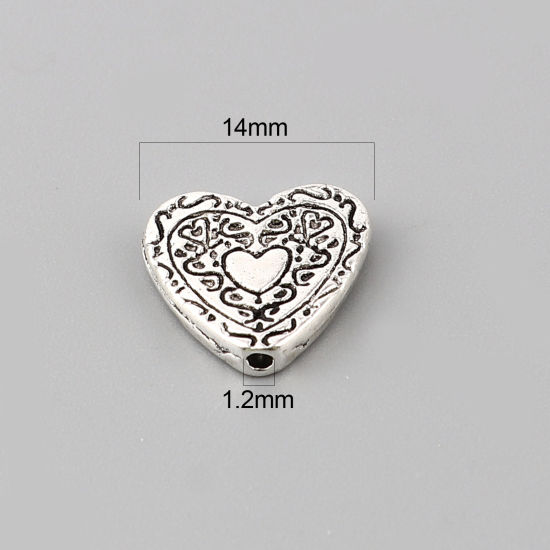 Immagine di Lega di Zinco Perline Cuore Argento Antico Intagliato Scolpisce Circa 14mm x 13mm, Foro:Circa 1.2mm, 50 Pz