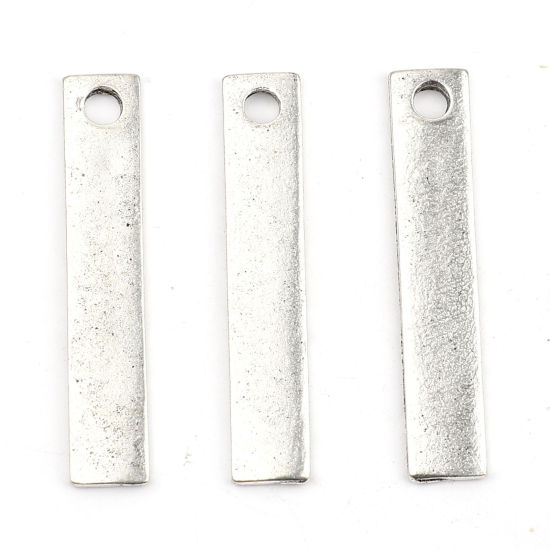 Immagine di Lega di Zinco Ciondoli Rettangolo Argento Antico 46mm x 8mm , 10 Pz