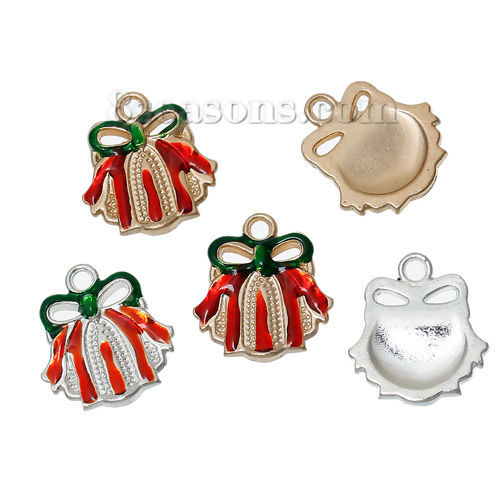 Imagen de Colgantes Aleación del Metal Del Zinc de Cascabel Navidad , Al Azar y Rojo & Verde Nudo Mariposa Patrón Esmalte 19mmx 18mm, 5 Unidades