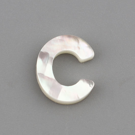 Image de Perles en Coquille Lettre Crème Mots" C " 10mm x 8mm, Taille de Trou: 0.5mm, 1 Pièce