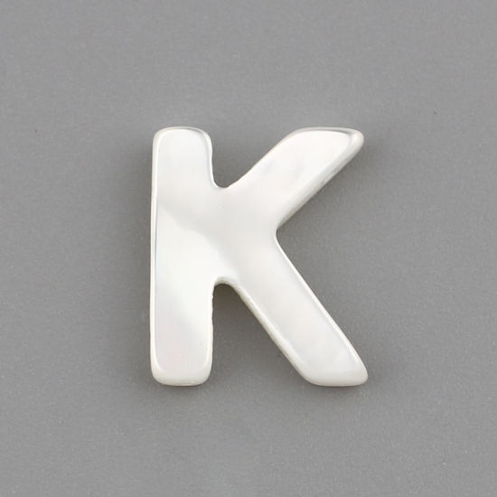 Image de Perles en Coquille Lettre Crème Mots" K " 10mm x 8mm, Taille de Trou: 0.5mm, 1 Pièce