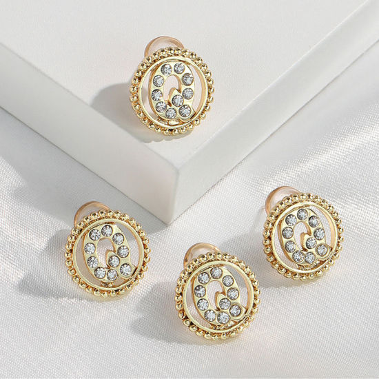Imagen de Zamak Pendientes Oro Real Chapado Ronda Mayúscula Letra Mensaje " Q " Transparente Rhinestone 15mm Diámetro, Post/ Wire Size: (21 gauge), 2 Unidades