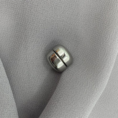 Изображение Silver Tone - Zinc Based Alloy No-snag Magnetic Round Scarf Buckle For Hijab Scarf Wrap 1cm Dia., 1 Piece