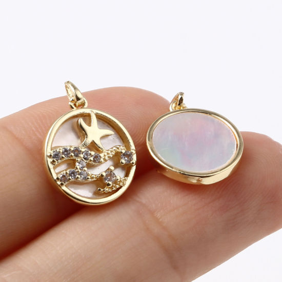 Image de 1 Pièce Pendentif Breloque Bijoux d'Océan en Laiton Rond Plaqué Or Véritable 18K Etoile de Mer à Strass Transparent 16mm x 12mm