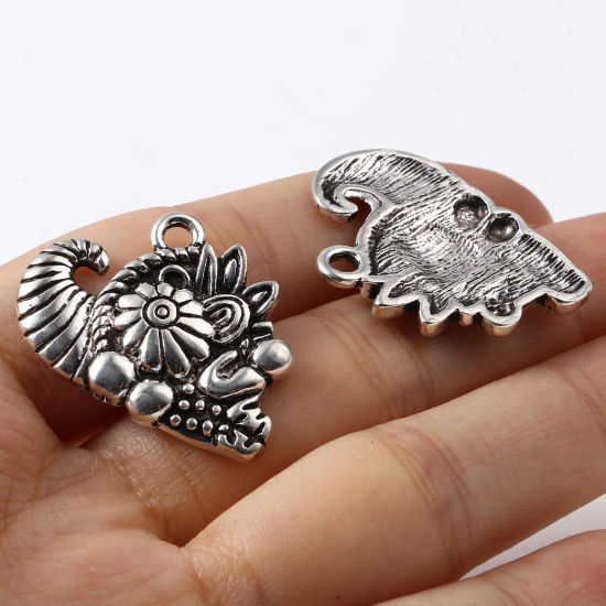 Immagine di Lega di Zinco Gioielli Oceanici Charms Conchiglia Pistola Nera Le foglie del Fiore 28mm x 21mm , 10 Pz