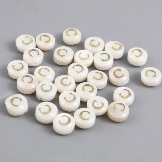Image de Perles en Coquille Naturelle Plat-Rond Crème Alphabet Initial/ Lettre Majuscule Mots" C " 8mm Dia, Taille de Trou: 1.1mm, 10 Pcs