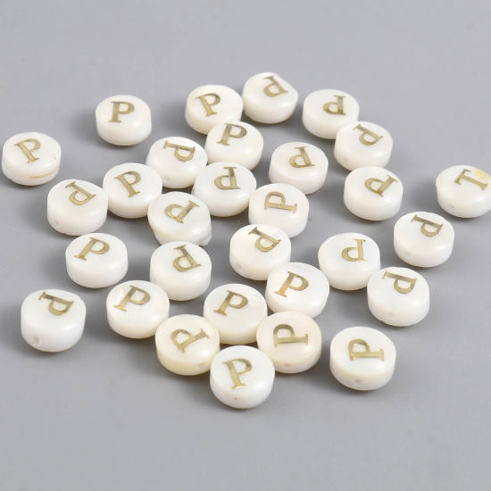 Image de Perles en Coquille Naturelle Plat-Rond Crème Alphabet Initial/ Lettre Majuscule Mots" P " 8mm Dia, Taille de Trou: 1.1mm, 10 Pcs