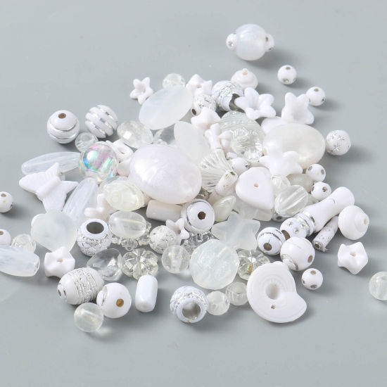 Imagen de Acrílico Cuentas Al Azar , Blanco 6mm Diámetro, 39mm x 27mm, Agujero: Aprox 7.2mm-1.1mm, 100 Gramos