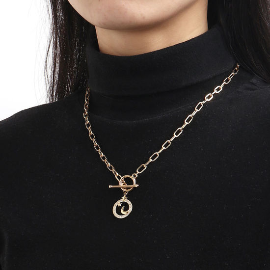 Imagen de 1 Unidad Enchapado al Vacío Ecológico Elegante Galaxia 18K Oro Real Chapado Latón & Brillantito Catena di Fermagli Luna Media Estrella Collar con Colgante Para Mujeres Fiesta 51cm longitud