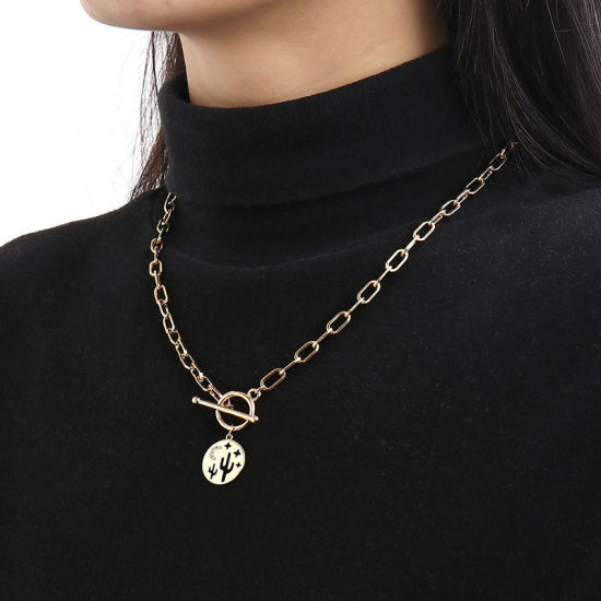 Imagen de 1 Unidad Enchapado al Vacío Ecológico Elegante Sencillo 18K Oro Real Chapado Latón & Brillantito Catena di Fermagli Ronda Cactus Hueco Collar con Colgante Para Mujeres Fiesta 51cm longitud