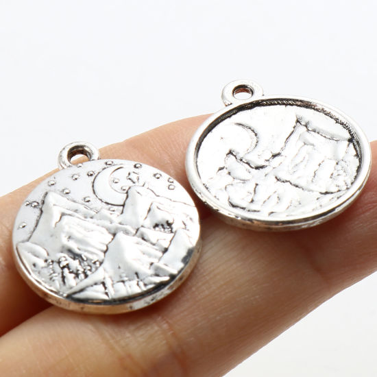 Immagine di Lega di Zinco Galassia Charms Tondo Argento Antico Luna 24mm x 20mm , 10 Pz