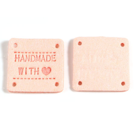 Bild von Mikrofaser Etiketts Quadrat Pfirsichrosa , mit Herz Muster, " Hand Made With Love", Veloursleder 25mm x 25mm , 20 Stück