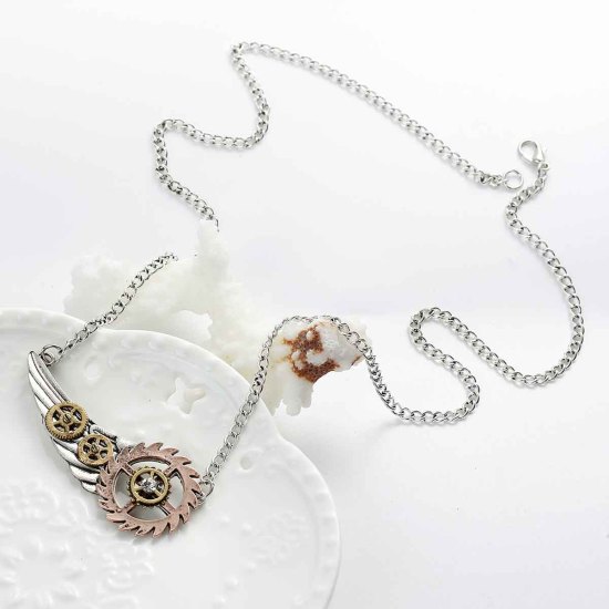Picture of New Fashion Steampunk Necklace Link Curb Chain Antique Silver Color Wing Gear Pendant With Clear Rhinestone 63.5cm(25") long, 1 Piece