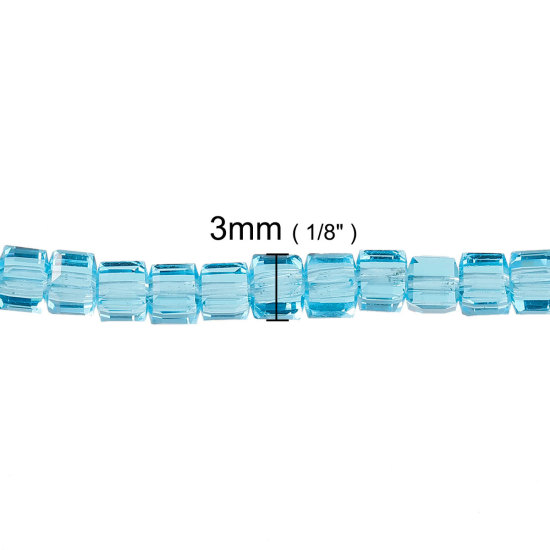 ガラスビーズ 正方形 ターコイズ色 透明 ファセット・カット 約 3mm x 3mm、 穴：約 0.8mm 30.7cm長さ、 1 連 （約 100PCS /一連） の画像