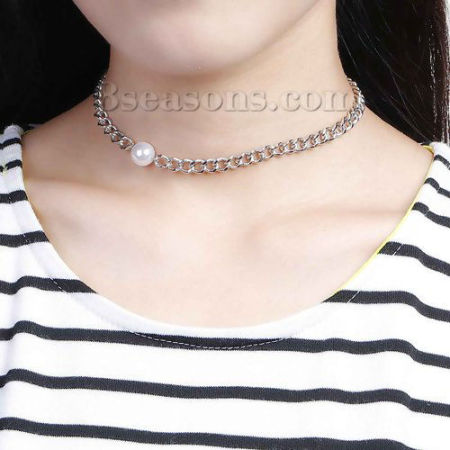 Picture of New Fashion Choker Necklace Link Curb Chain Silver Tone White Acrylic Pearl Imitation 32cm(12 5/8") long, 1 Piece