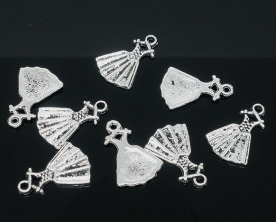 Image de 50 Pendentifs breloque charm Robe Argent vieilli 19x13mm