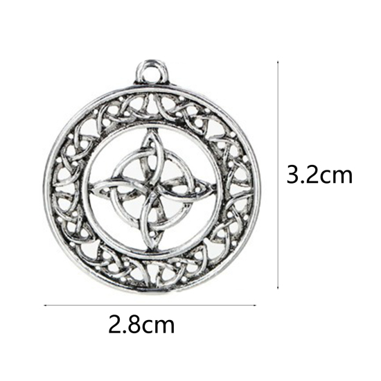 亜鉛合金 宗教 ペンダント 銀古美 円形 ケルトノット彫刻 透かし 3.2cm x 2.8cm、 5 個 の画像