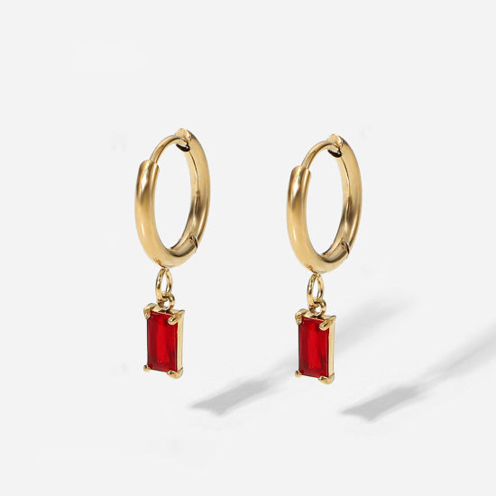Imagen de Respetuoso del Medio Ambiente Dulce & Lindo piedra del zodíaco 18K Oro Real Chapado Rojo 304 Acero Inoxidable & Circón Artificial Rectángulo Aretes de Aro Para Mujeres Cumpleaños 25mm, 1 Par