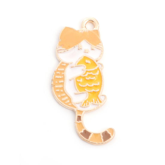 Bild von Zinklegierung Anhänger Katze Vergoldet Bunt Fisch Emaille 3.2cm x 1.6cm, 10 Stück